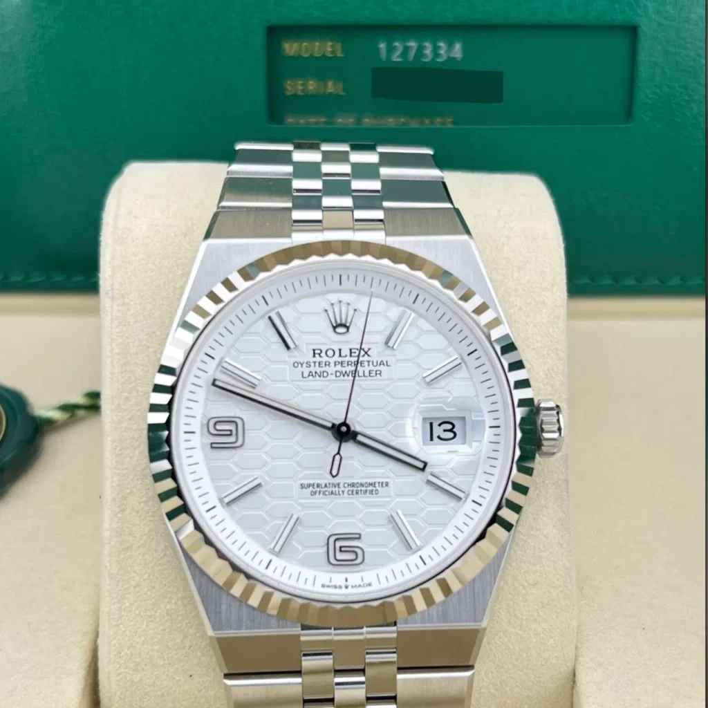 2025 Rolex Land-Dweller 40 Oystersteel / Fluted / White Honeycomb Motif / Arabic / Flat Jubilee